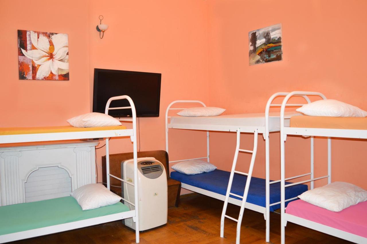 Hostel Golden Gates Kiev Buitenkant foto